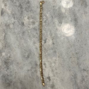 Gold link bracelet